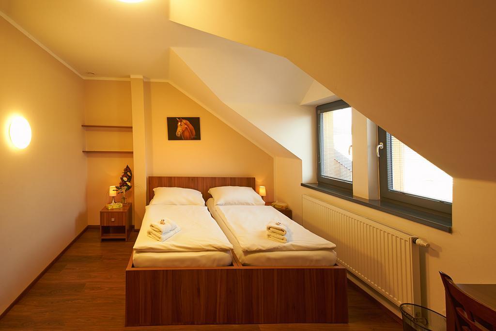Hotel Horse Riding - Jezdecky Areal Tršice Værelse billede