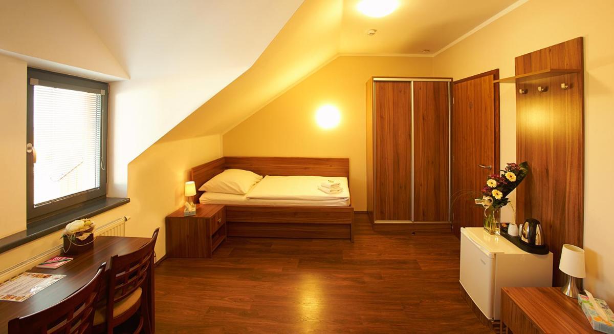 Hotel Horse Riding - Jezdecky Areal Tršice Værelse billede